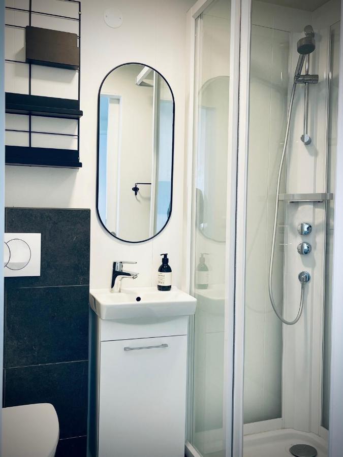 Day Dream Central Akureyri Two Bedroom Apartment Esterno foto